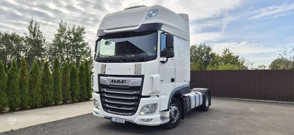 DAF XF 450, double sleeper