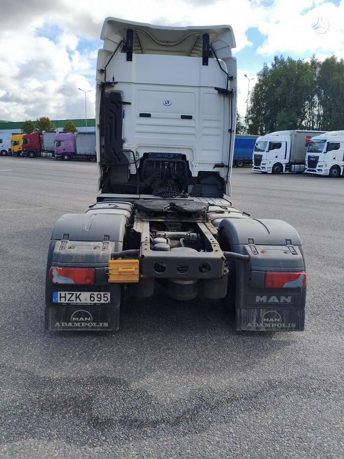 MAN TGX, double sleeper