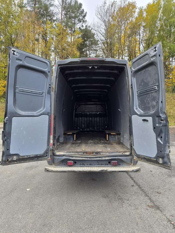Iveco 70C18, kietašoniai