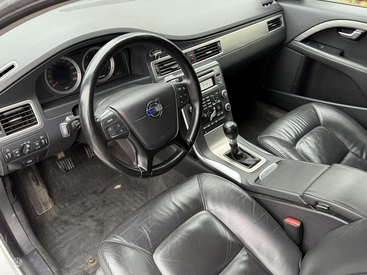 Volvo V70, 2.0 l., Универсал