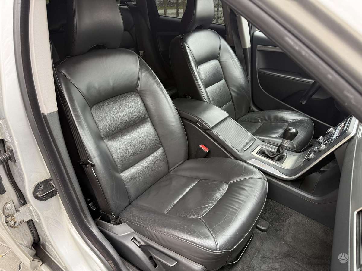 Volvo V70, 2.0 l., Универсал