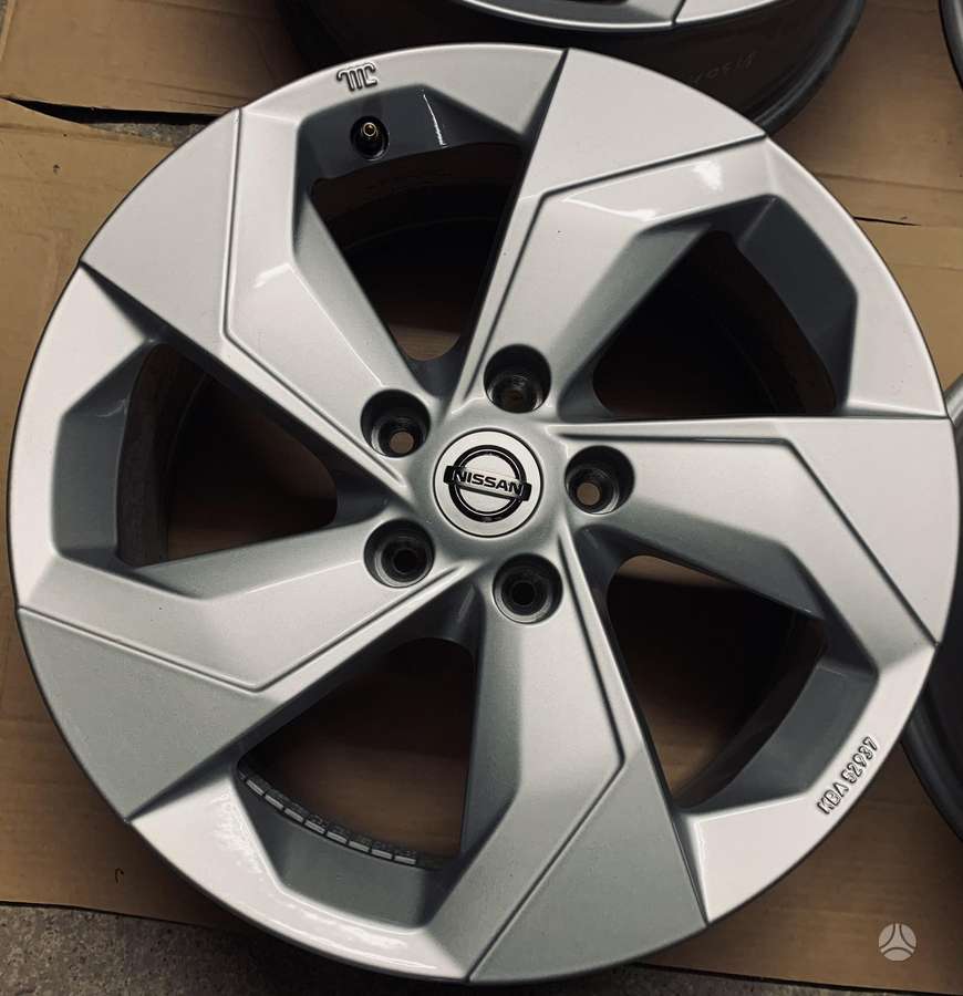Nissan, light alloy, R17