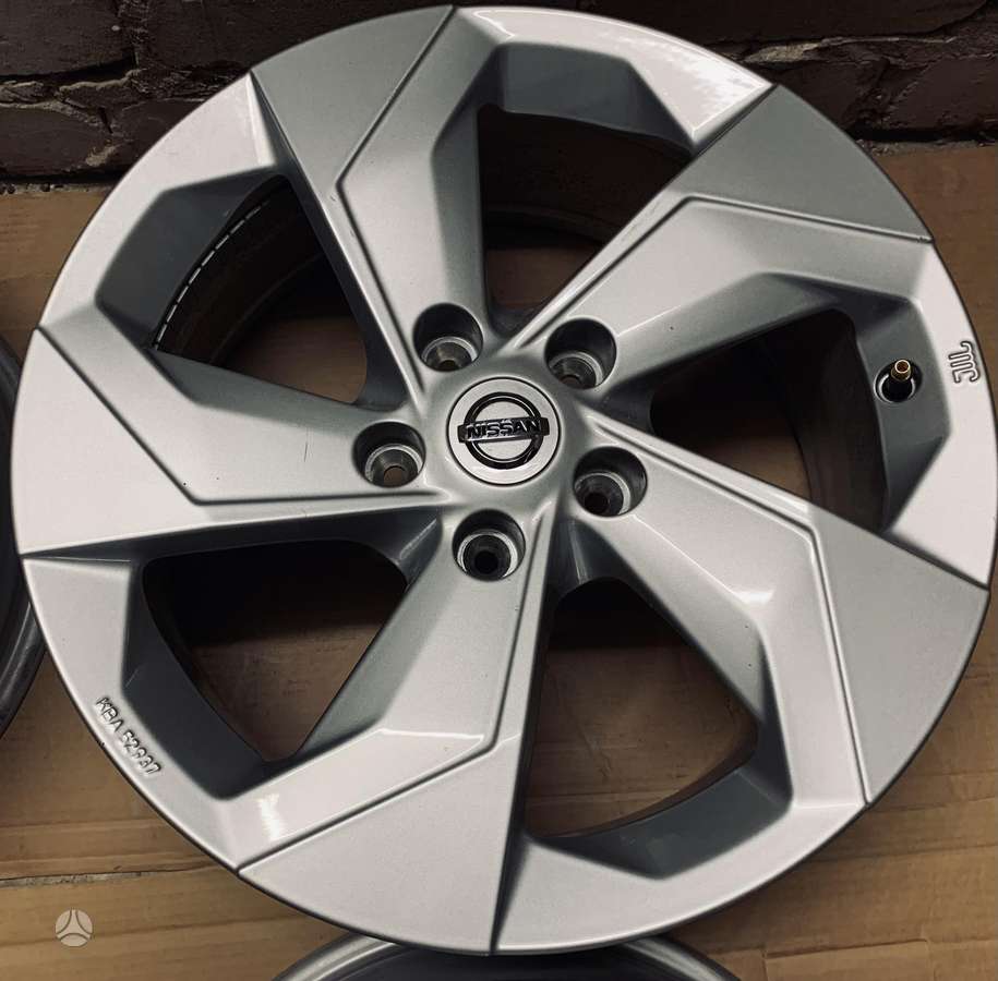 Nissan, light alloy, R17