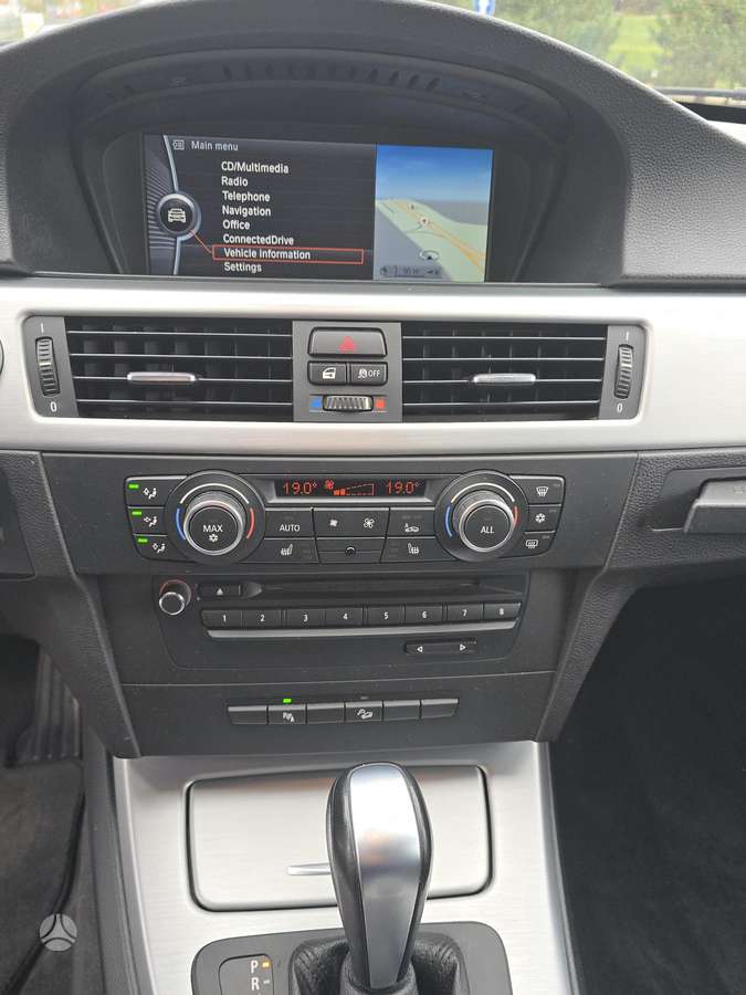 BMW 320, 2.0 l., Универсал
