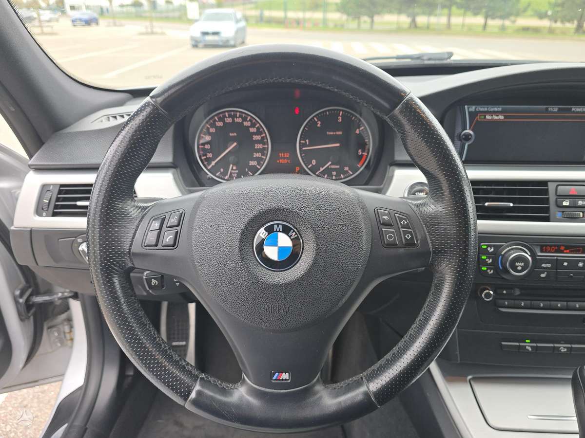 BMW 320, 2.0 l., Универсал