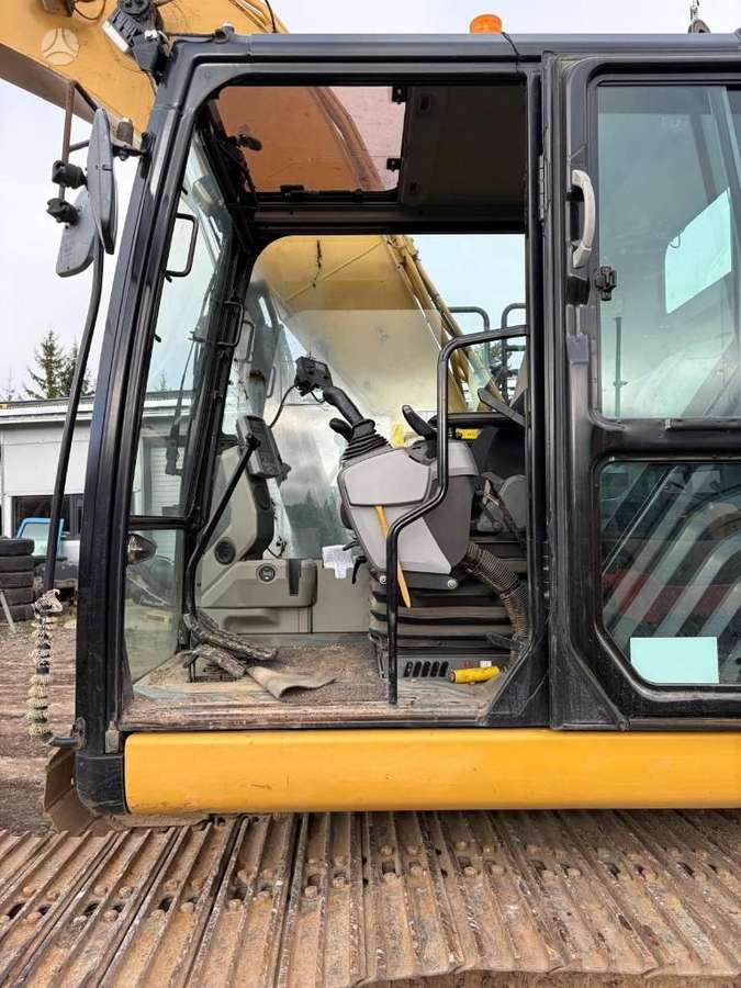 Caterpillar 320EL, ekskavatori