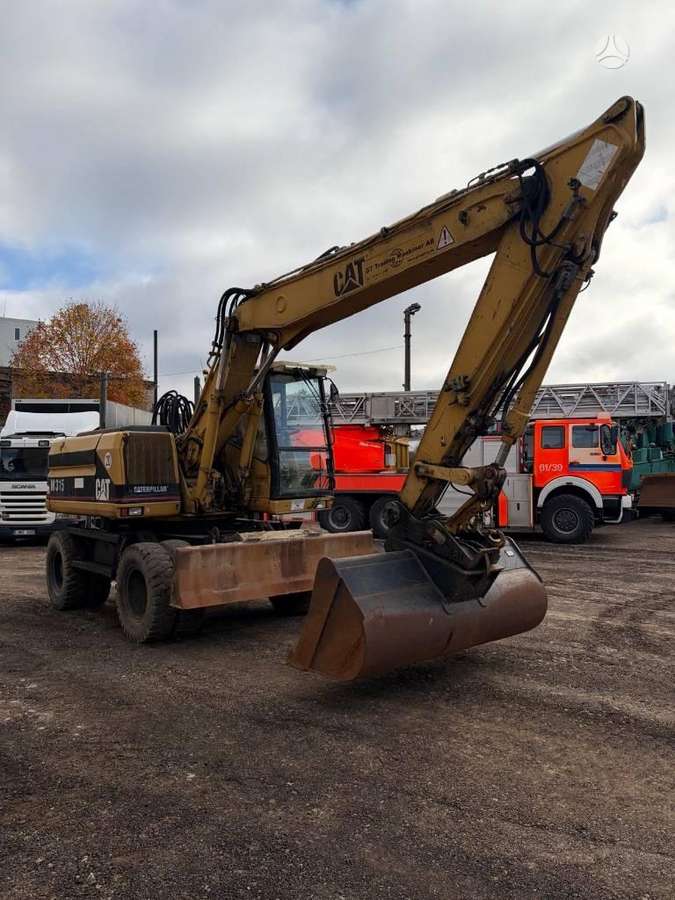 Caterpillar M315, ekskavatoriai
