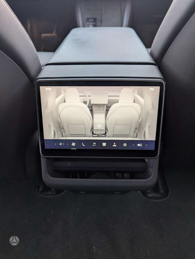 Tesla Model 3, 60 кВт·ч, Седан