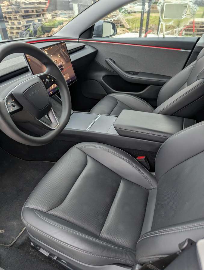 Tesla Model 3, 60 кВт·ч, Седан