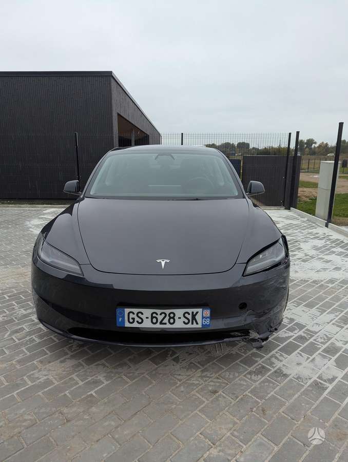 Tesla Model 3, 60 кВт·ч, Седан