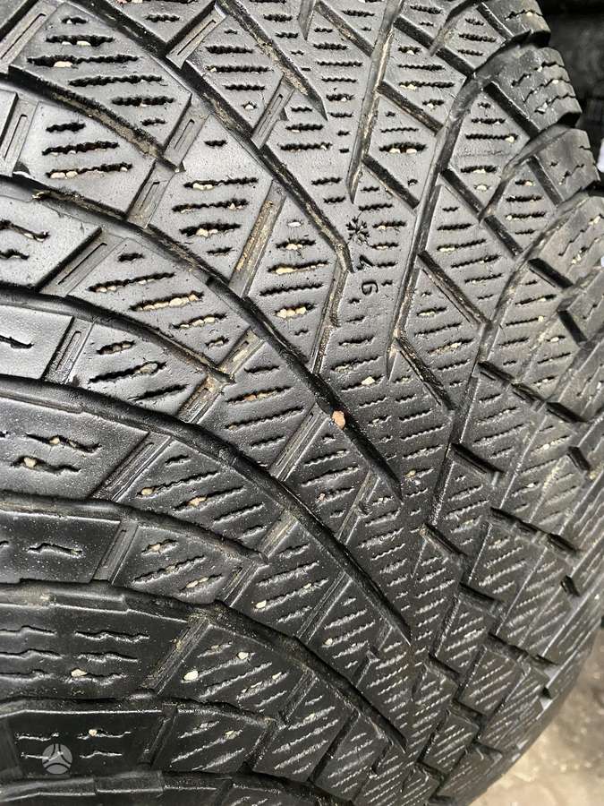 Nokian, winter 275/45 R20