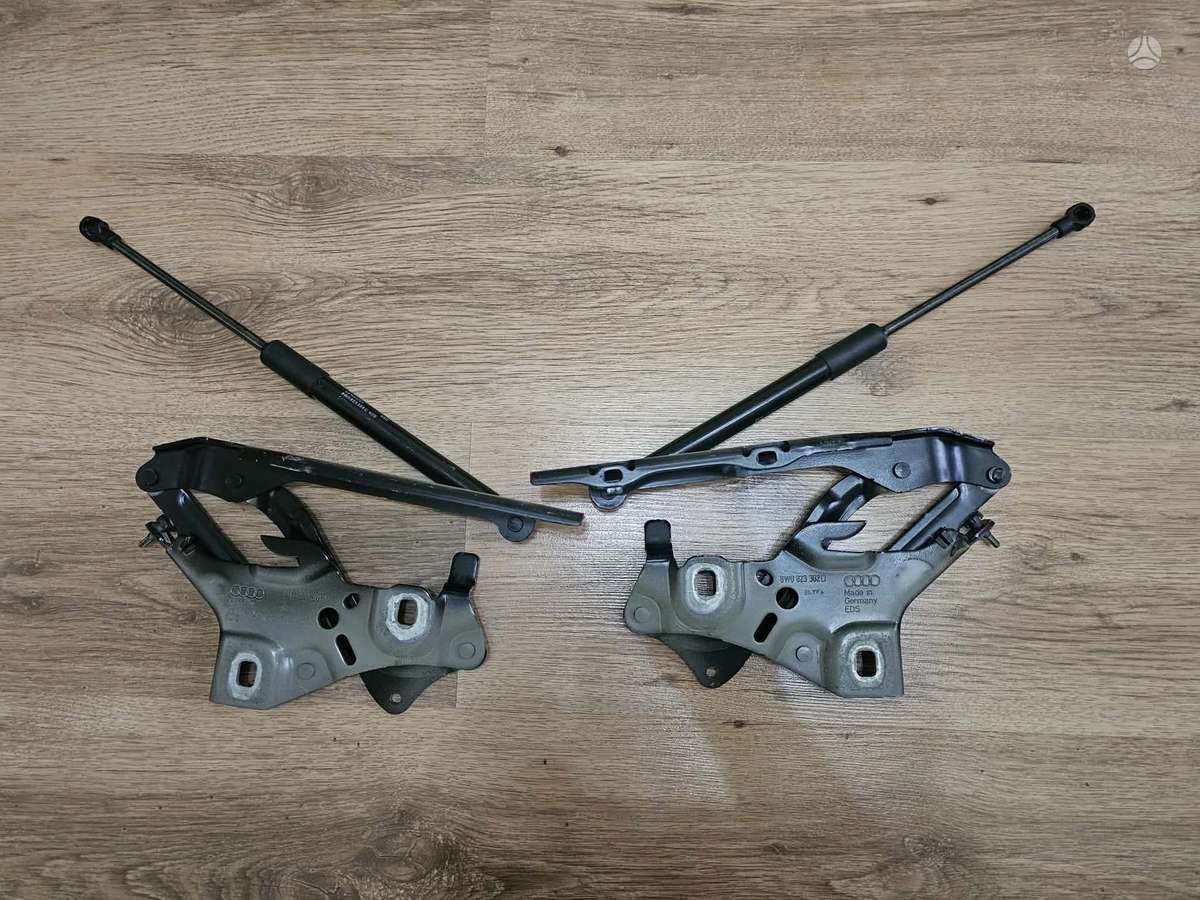 Audi RS 5 lights