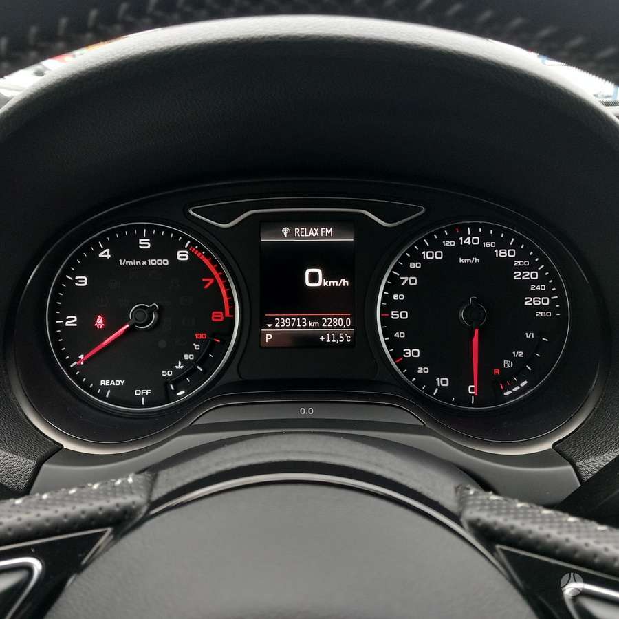 Audi A3, 1.0 l., Седан