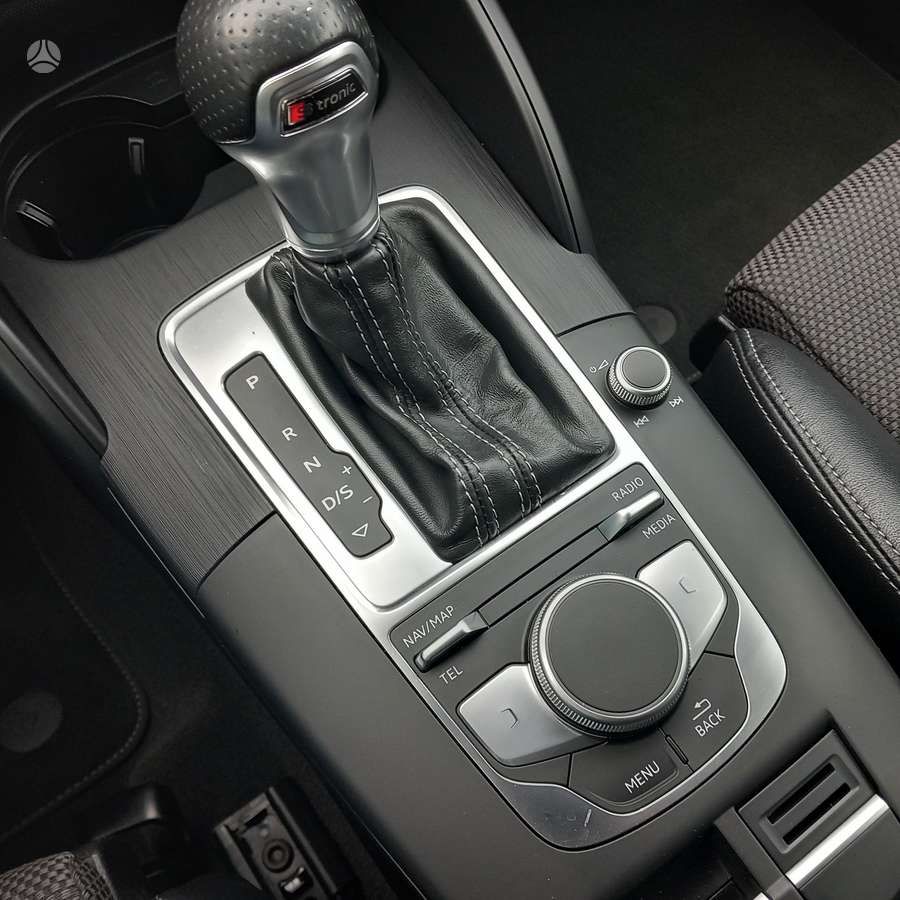 Audi A3, 1.0 l., Седан