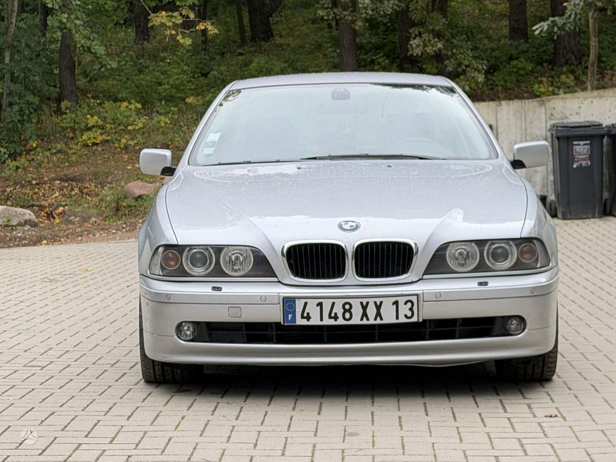 BMW 530
