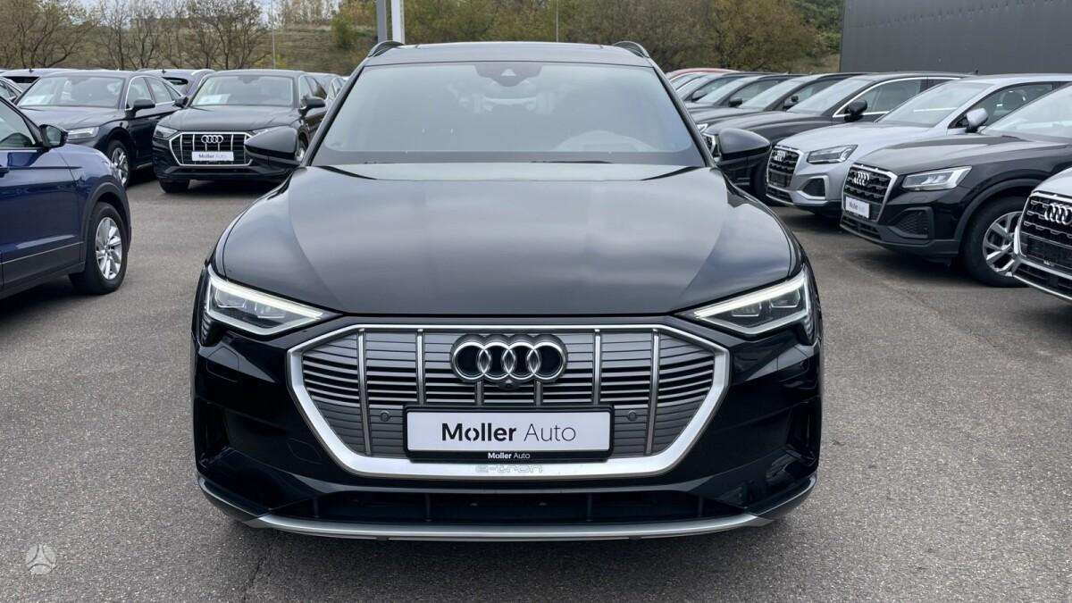 Audi e-tron, Внедорожник / Кроссовер