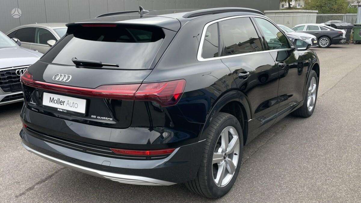Audi e-tron, Внедорожник / Кроссовер
