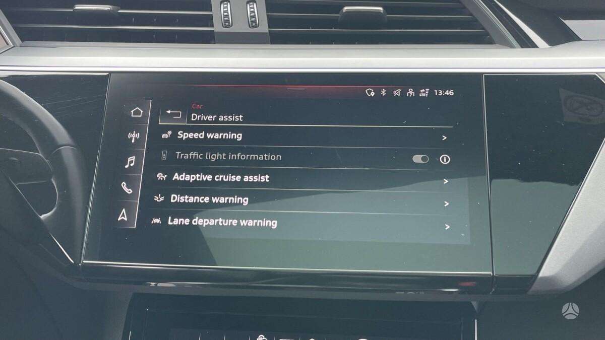 Audi e-tron, Внедорожник / Кроссовер