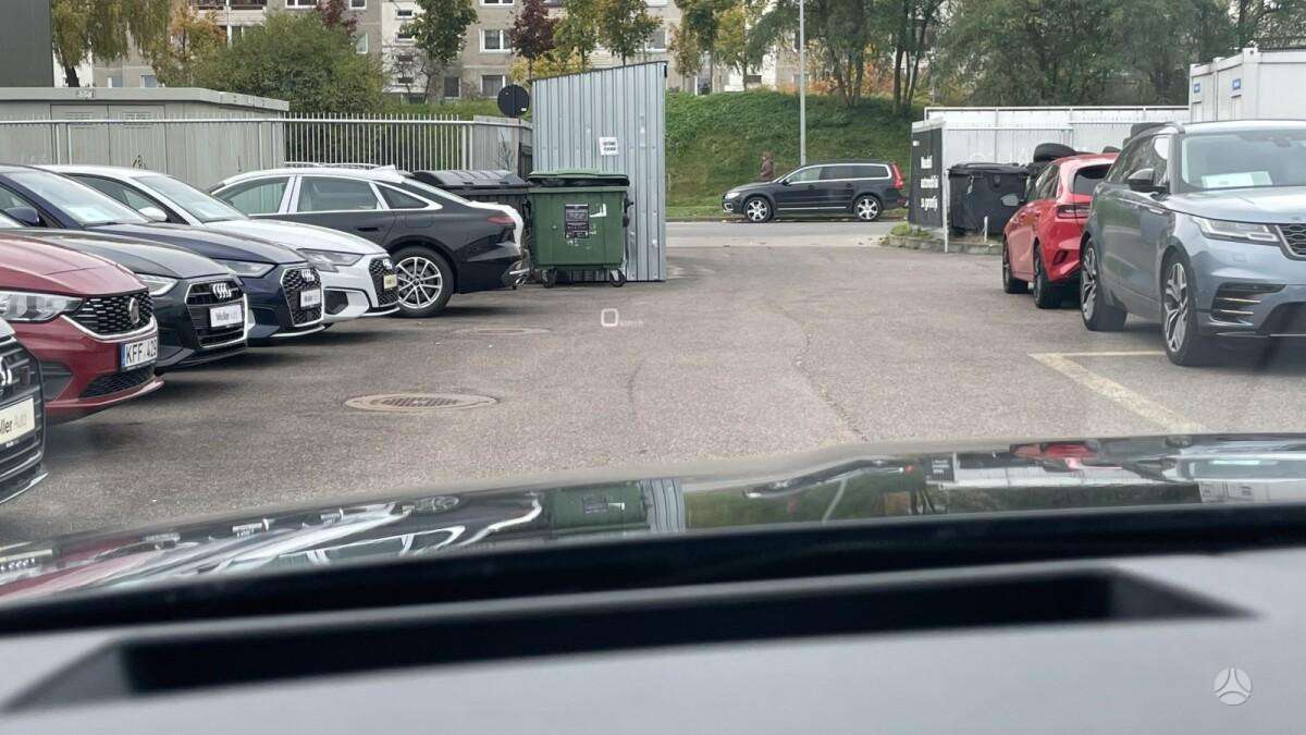 Audi e-tron, Внедорожник / Кроссовер