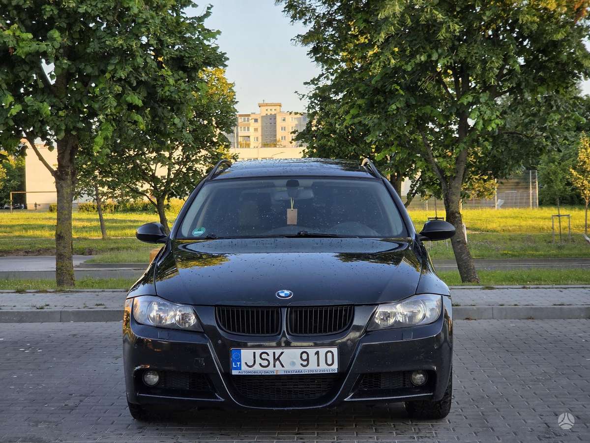 BMW 320