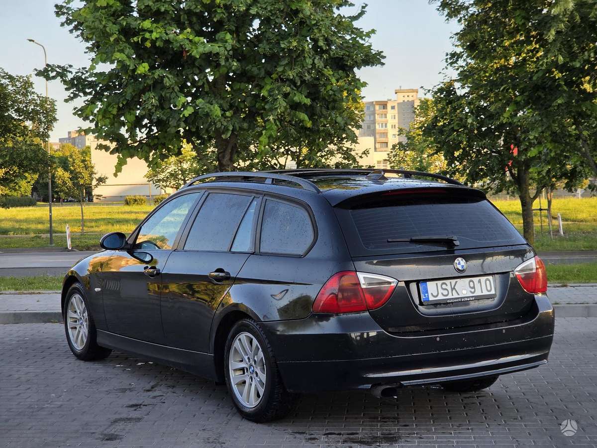 BMW 320, 2.0 l., wagon