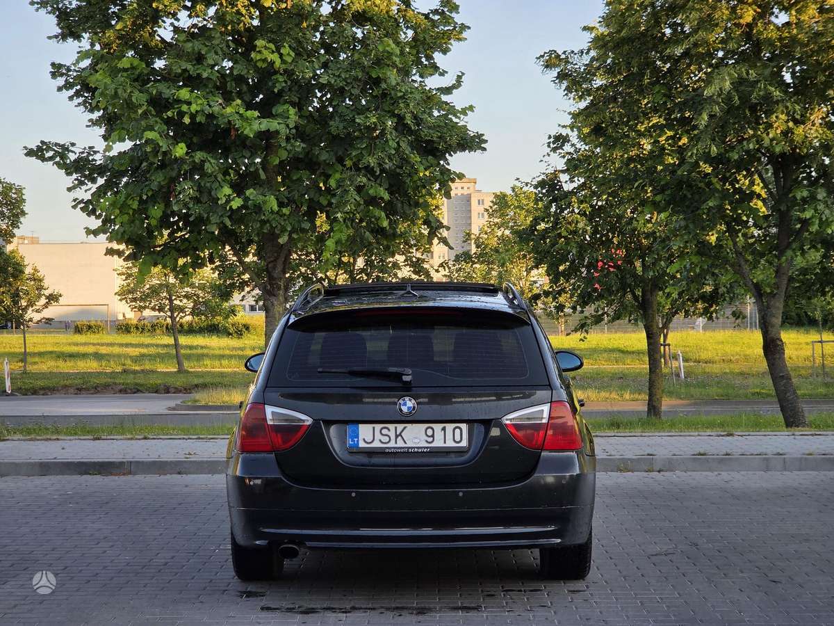 BMW 320, 2.0 l., wagon