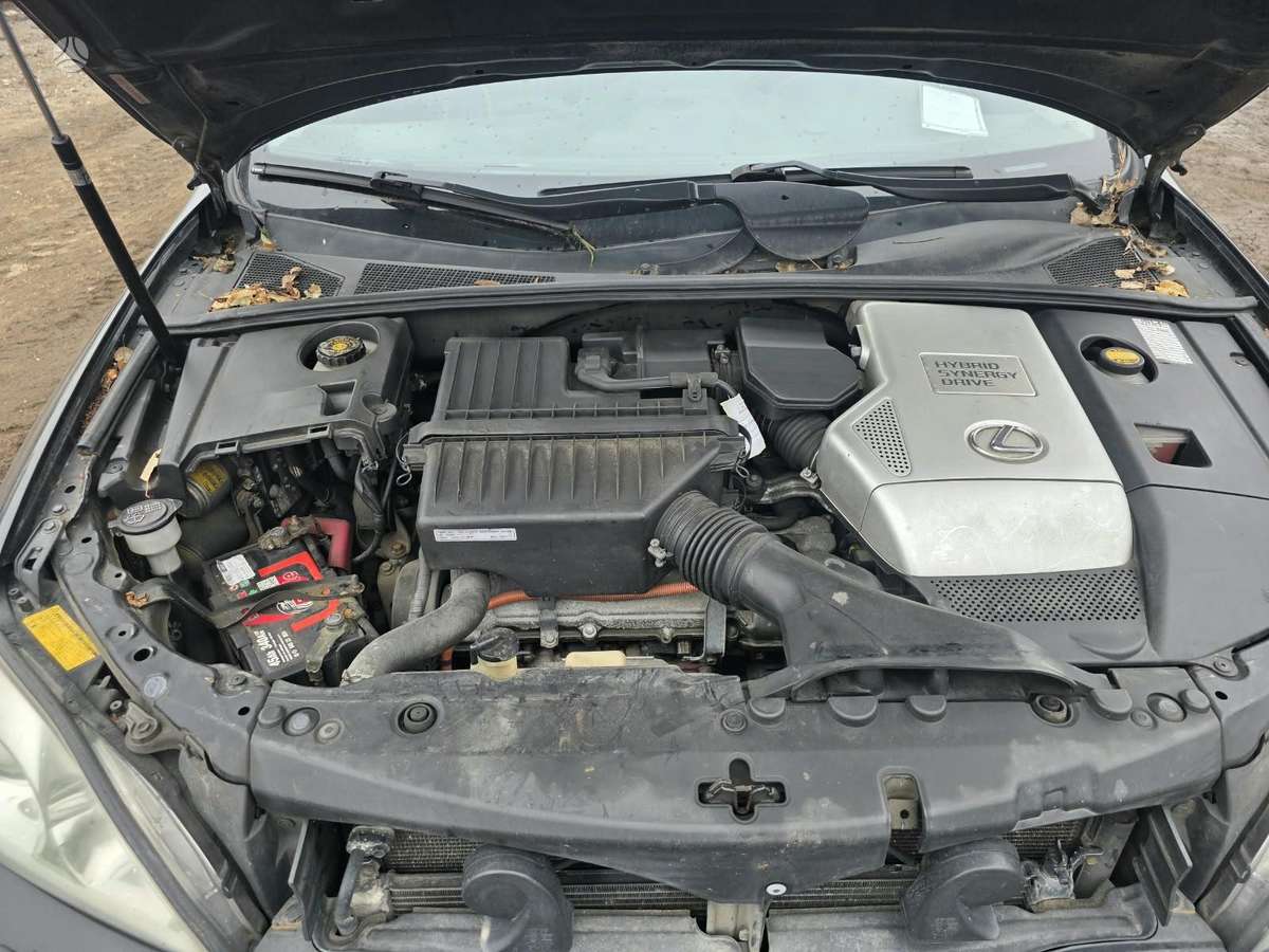 Lexus RX 400h dalimis