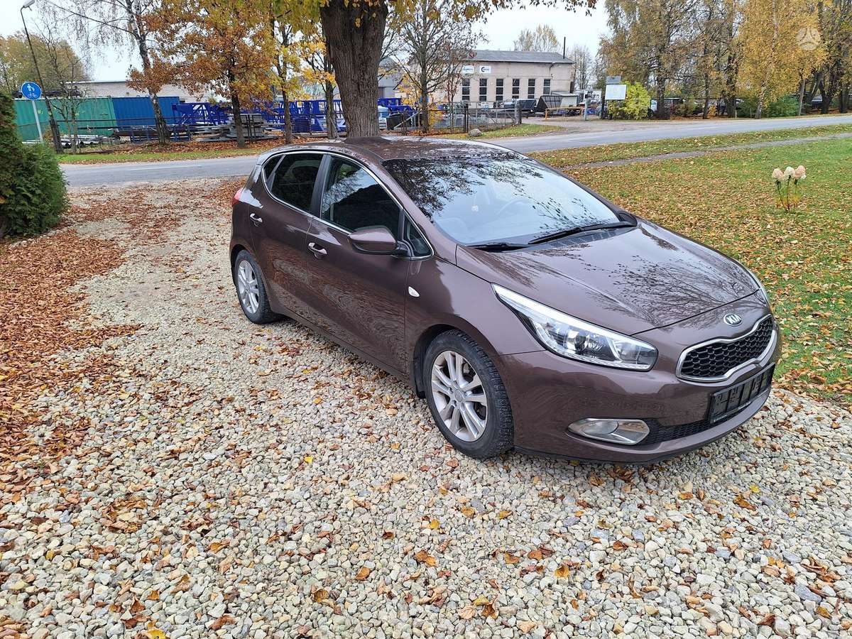 Kia Ceed, 1.6 l., Хэтчбек