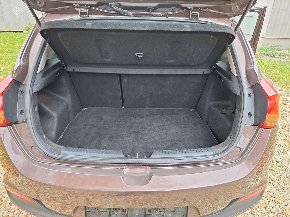 Kia Ceed, 1.6 l., Хэтчбек