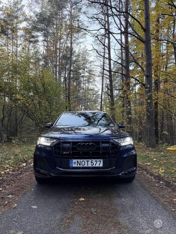 Audi SQ7, 4.0 l., off-road / crossover