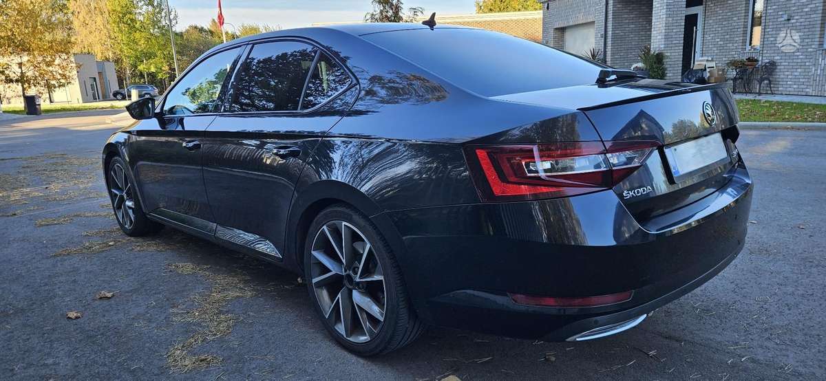 Skoda Superb, 2.0 l., hatchback