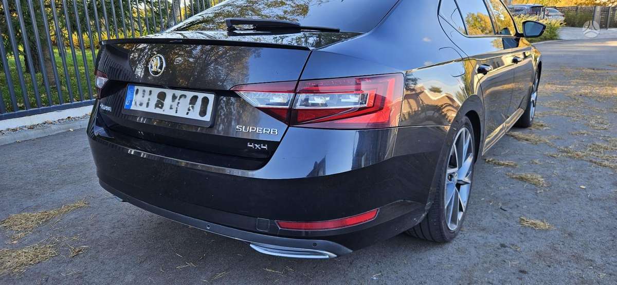 Skoda Superb, 2.0 l., hatchback