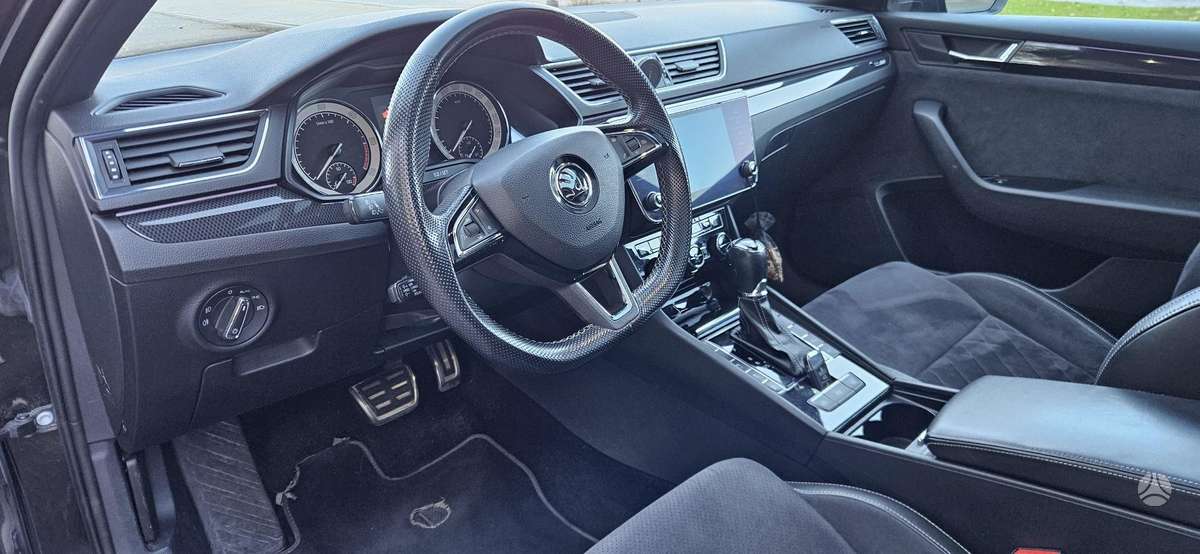 Skoda Superb, 2.0 l., hatchback