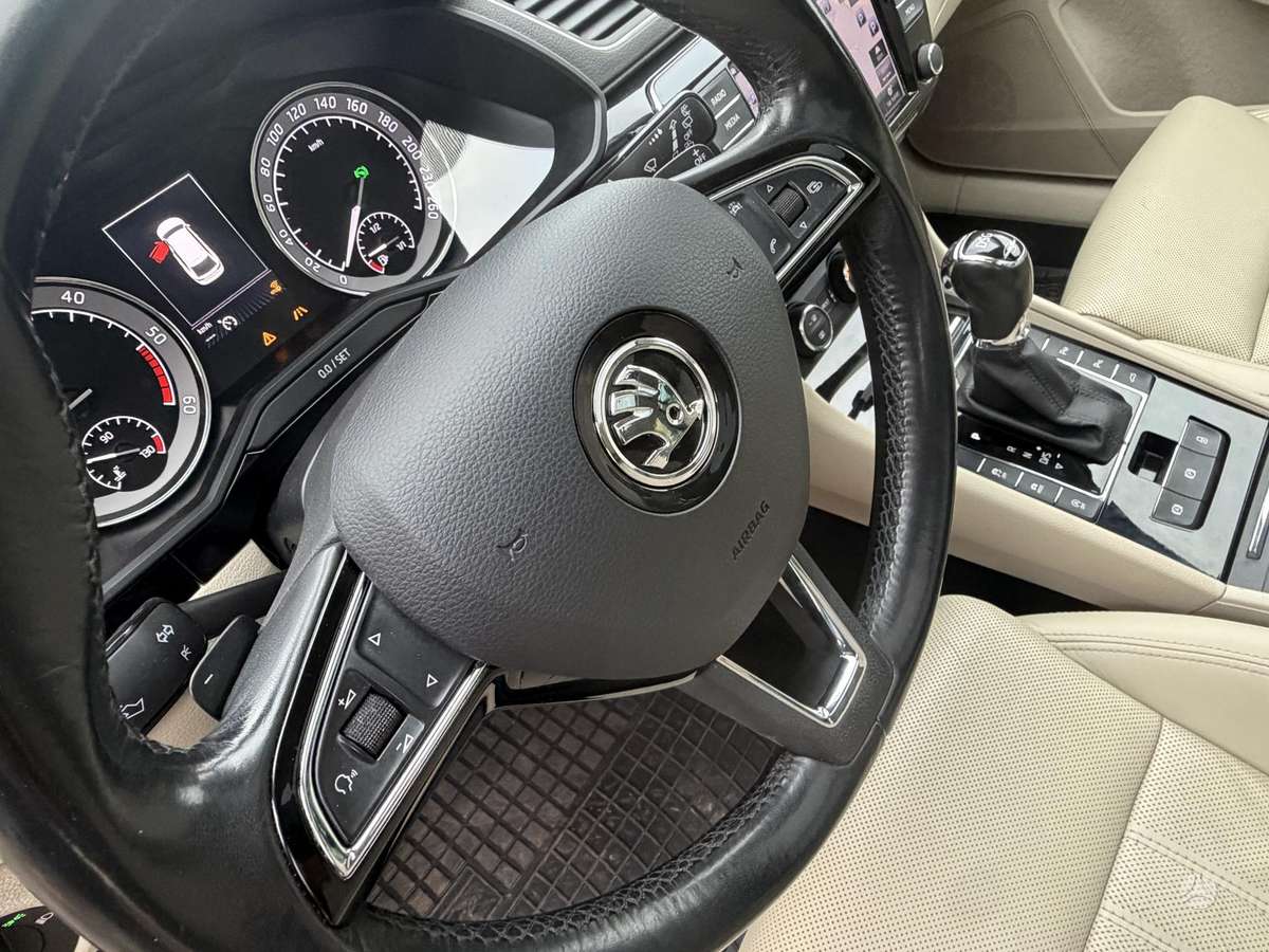 Skoda Superb, 2.0 l., Универсал