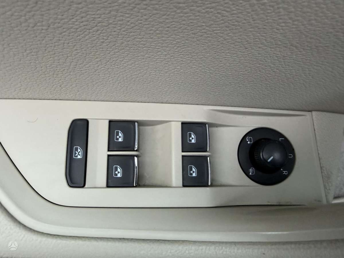 Skoda Superb, 2.0 l., universalas