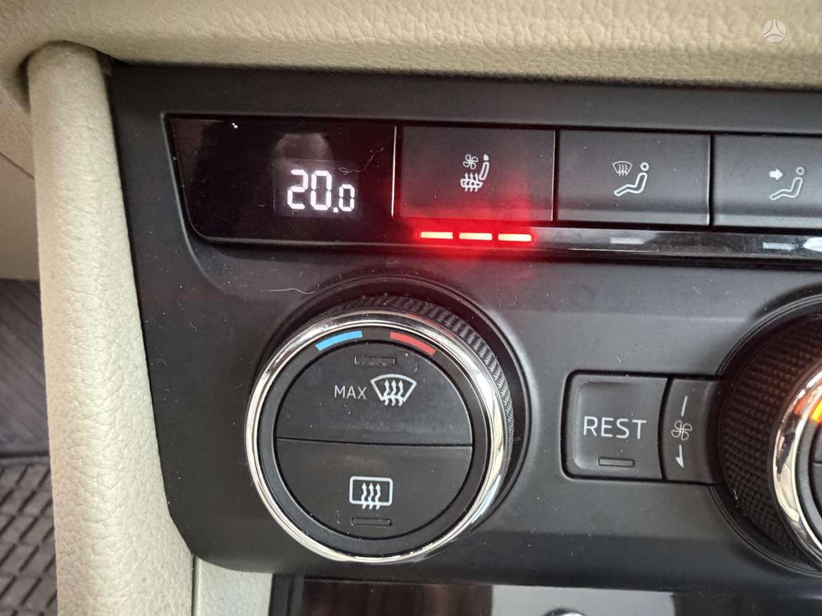 Skoda Superb, 2.0 l., universalas