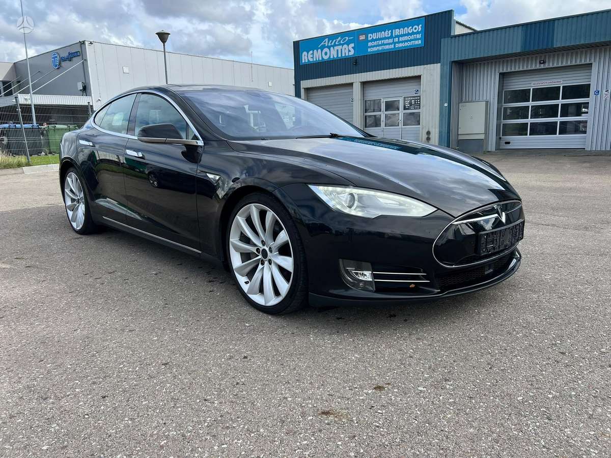 Tesla Model S, 70 кВт·ч, Хэтчбек
