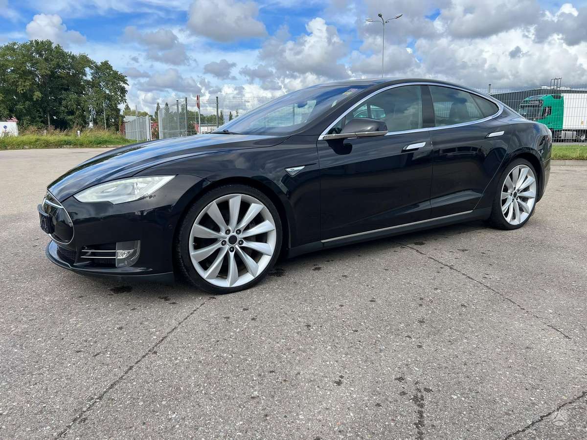 Tesla Model S, 70 кВт·ч, Хэтчбек