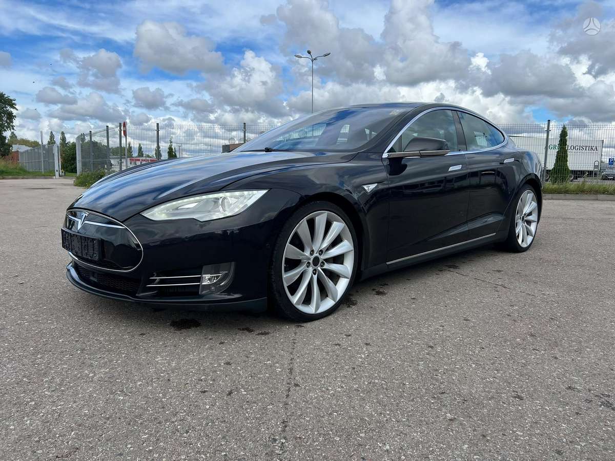 Tesla Model S, 70 кВт·ч, Хэтчбек