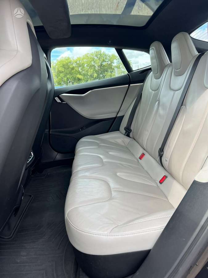 Tesla Model S, 70 кВт·ч, Хэтчбек