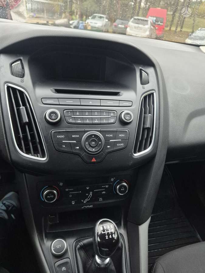 Ford Focus, 1.0 l., Седан