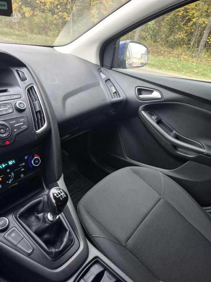 Ford Focus, 1.0 l., Седан