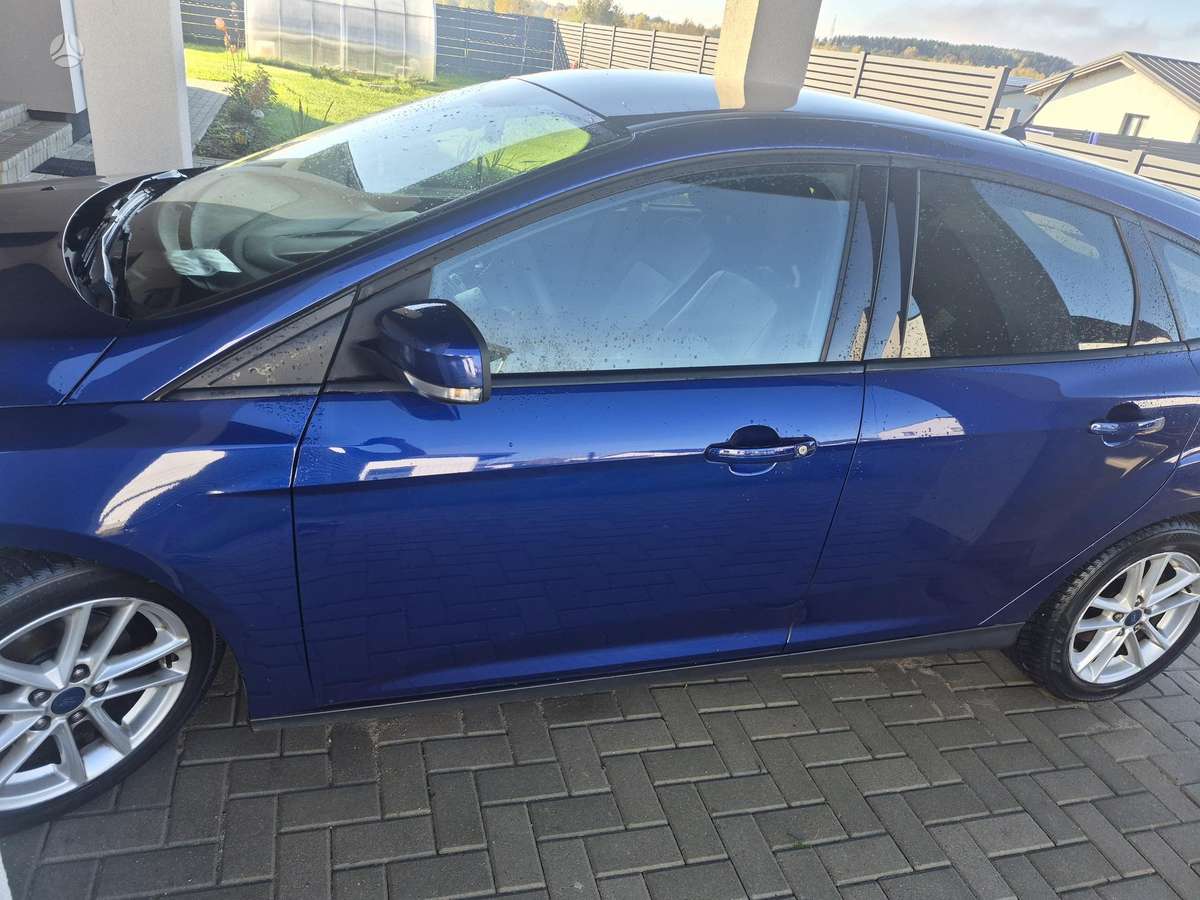 Ford Focus, 1.0 l., Седан