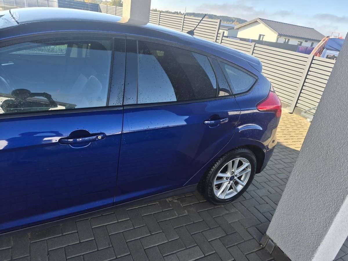 Ford Focus, 1.0 l., Седан