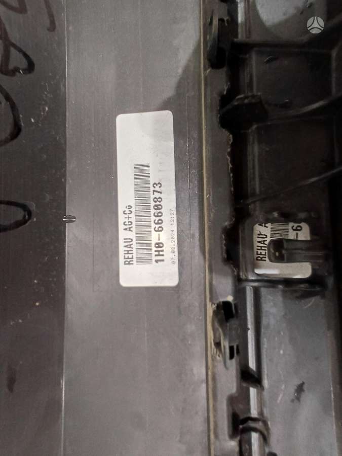 Audi Q8 e-tron, 4M8919941P