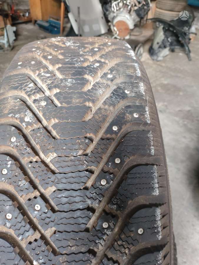 Goodyear, žieminės 255/55 R19