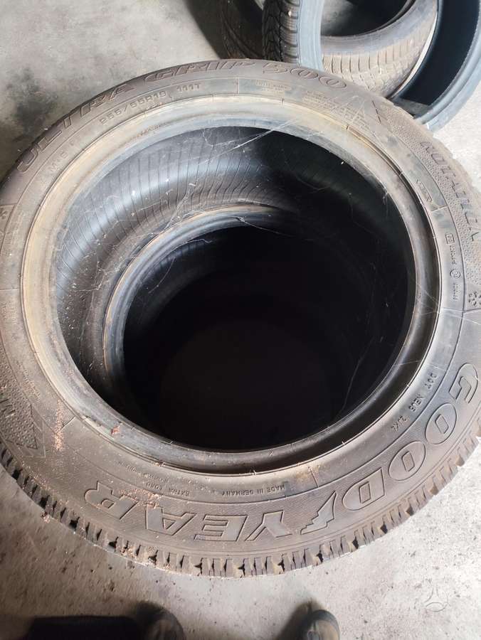 Goodyear, зимние 255/55 R19
