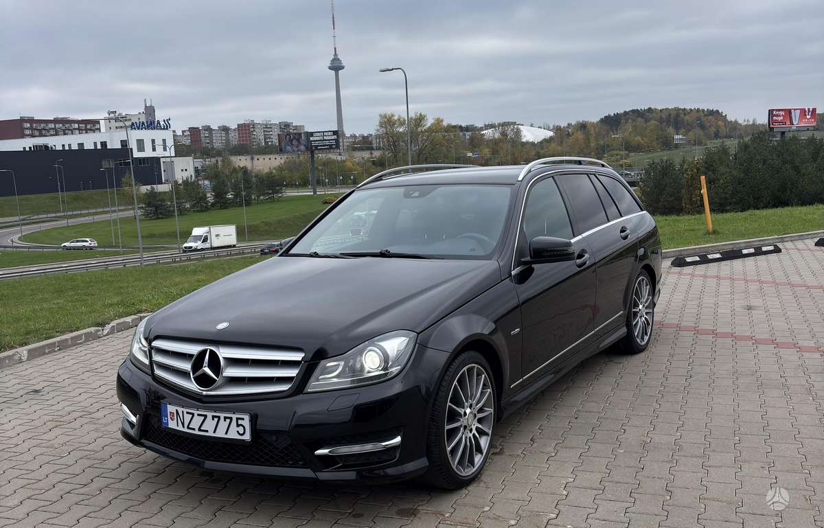 Mercedes-Benz C220