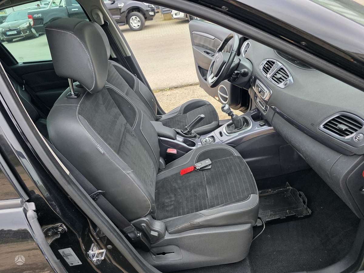 Renault Scenic 2014 — photo 23