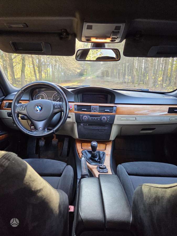 BMW 325, 3.0 l., Седан